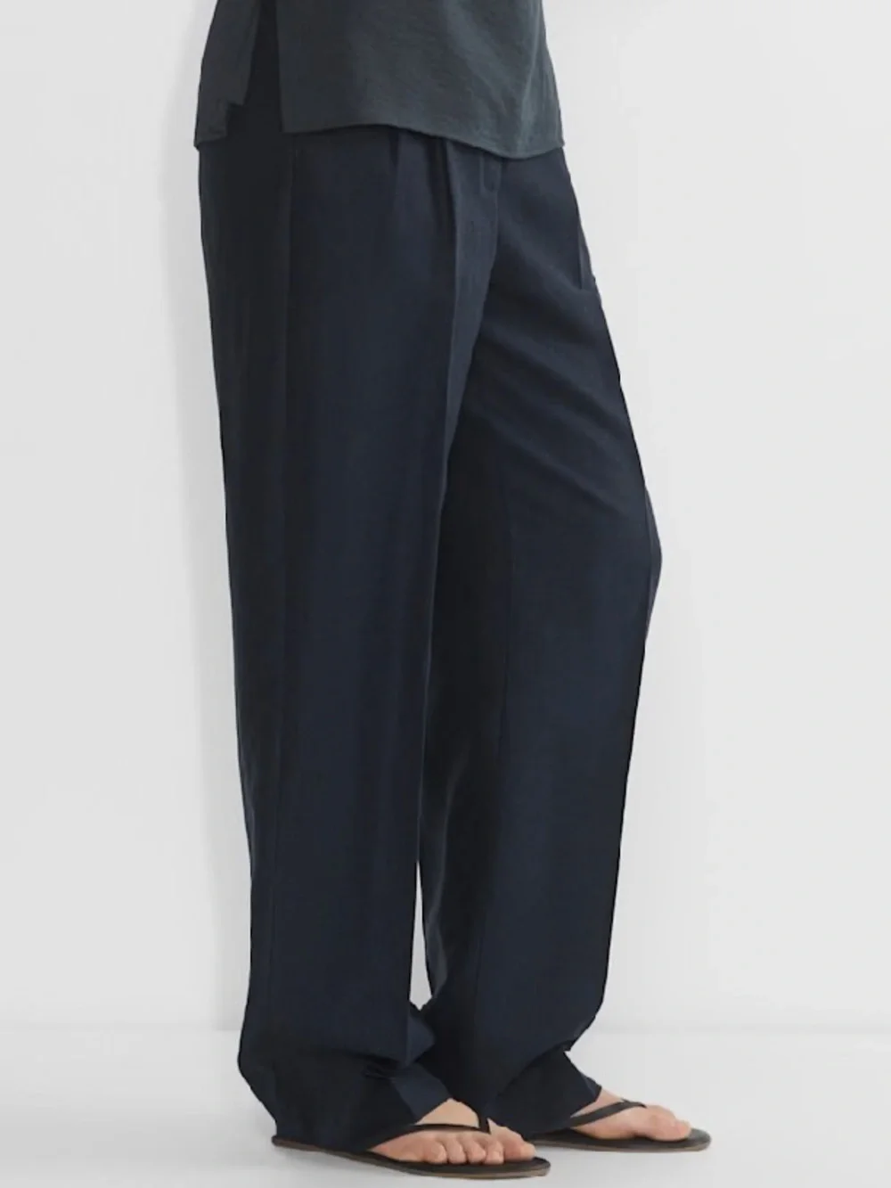 Aritzia The Effortless Pant™ - CruiseLinen